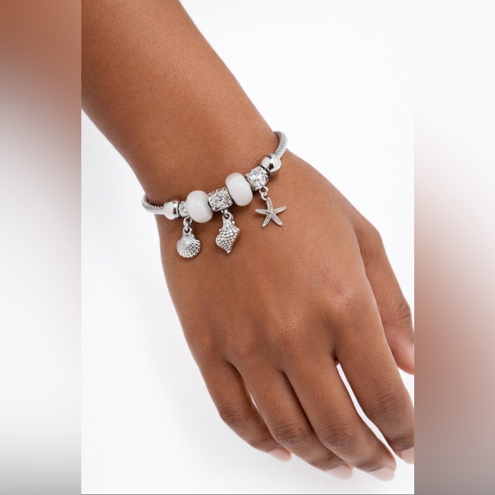 Mint Stainless Steel Starfish Shell Crystal Charm Silvertone Bangle Bracelet NEW